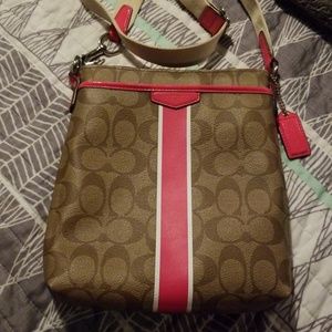 Coach crossbody purse gently used